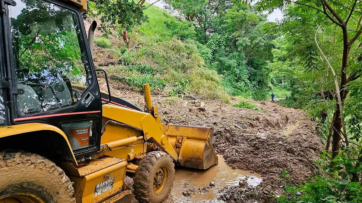 Impulsan programa de reubicación con más de mil 400 viviendas en la Sierra Norte