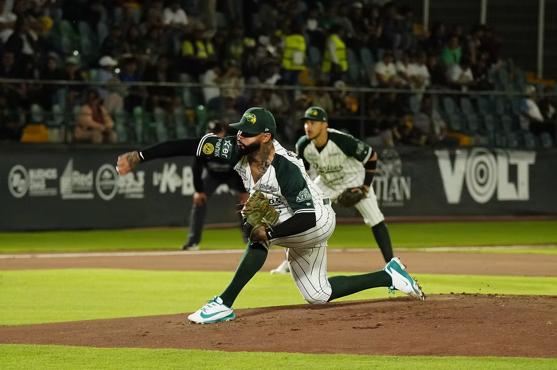 Olmecas gana 2-1 a Pericos y se pone a un triunfo de la Serie del Rey