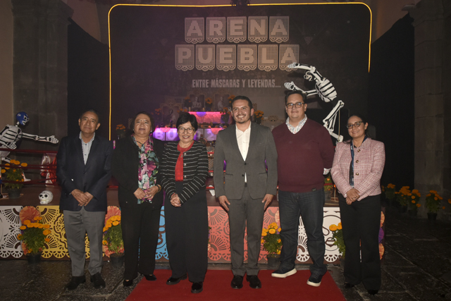 Entre máscaras y leyendas, la BUAP rinde homenaje a la lucha libre